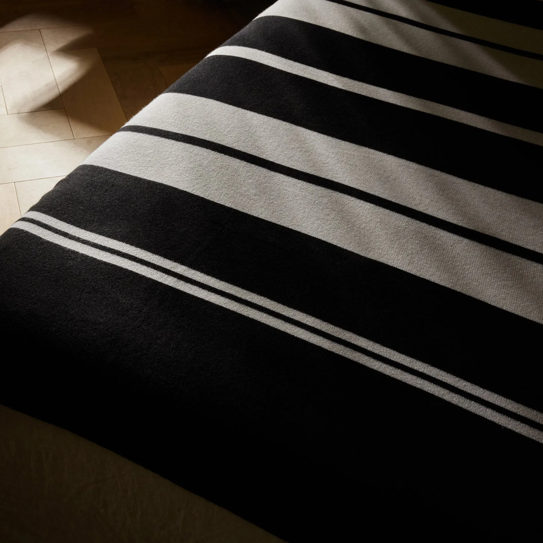 Cashmere Stripe Knit Blanket - Black/White