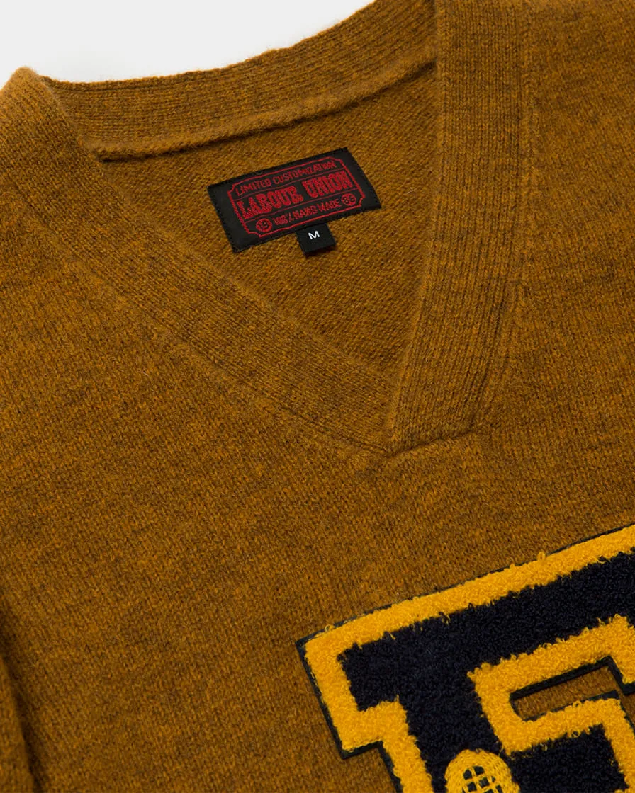 E College Jumper