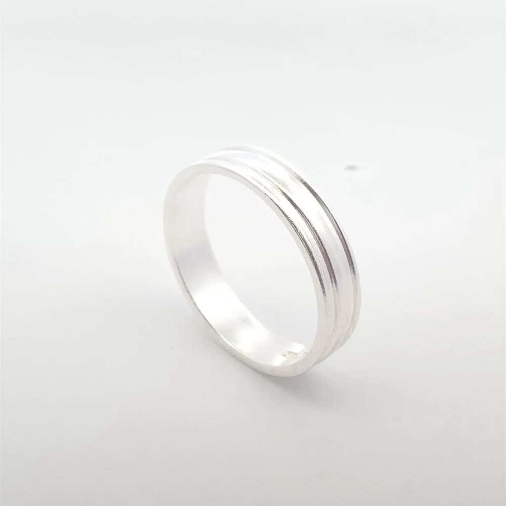 Emery 925 Sterling Silver Band Ring