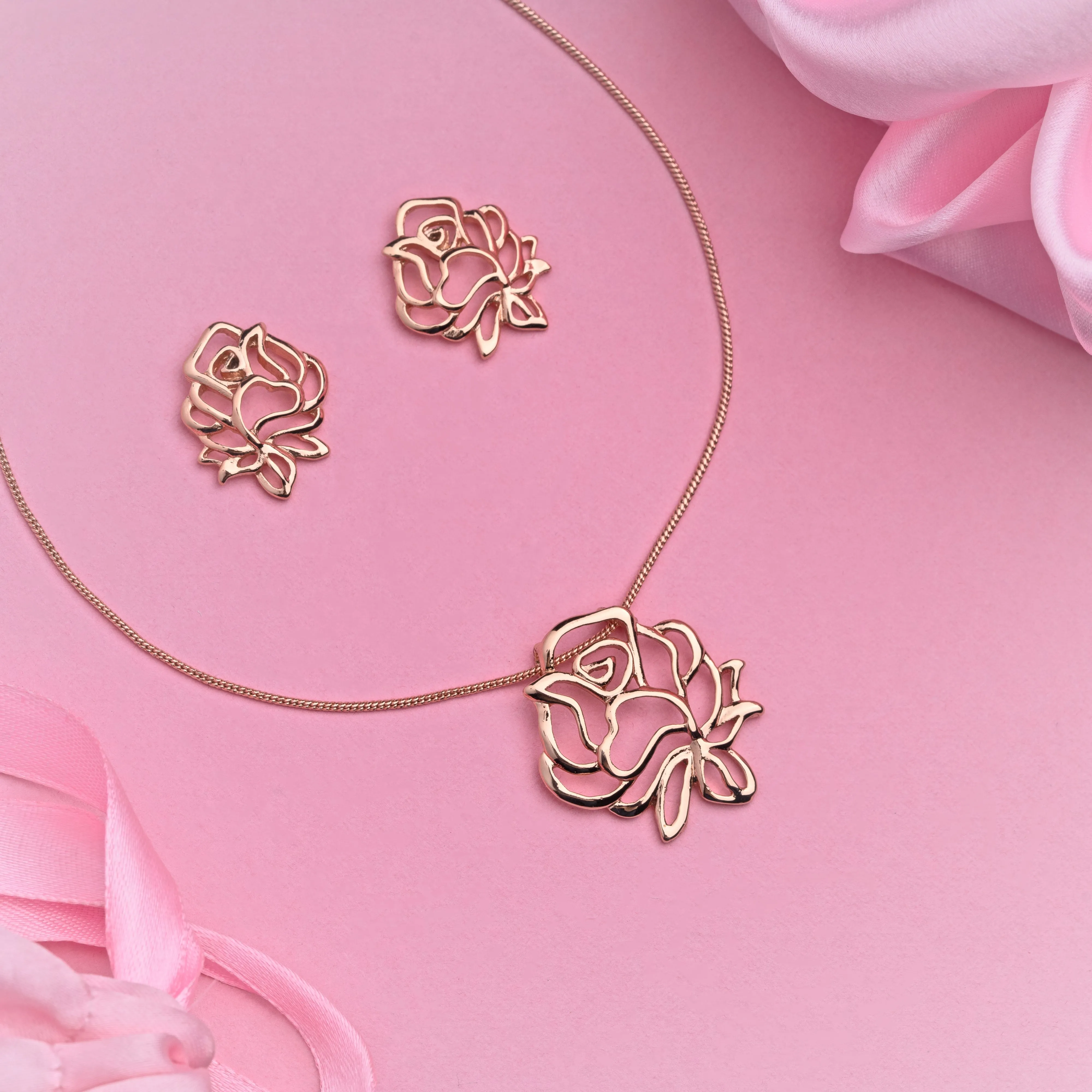 Estele - 24 Kt Rose Gold Plated FLOWER Pendant Set for women