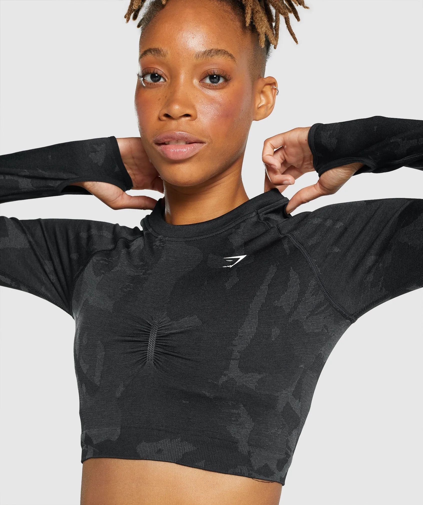 Gymshark Adapt Camo Seamless Long Sleeve Crop Top - Savanna | Black