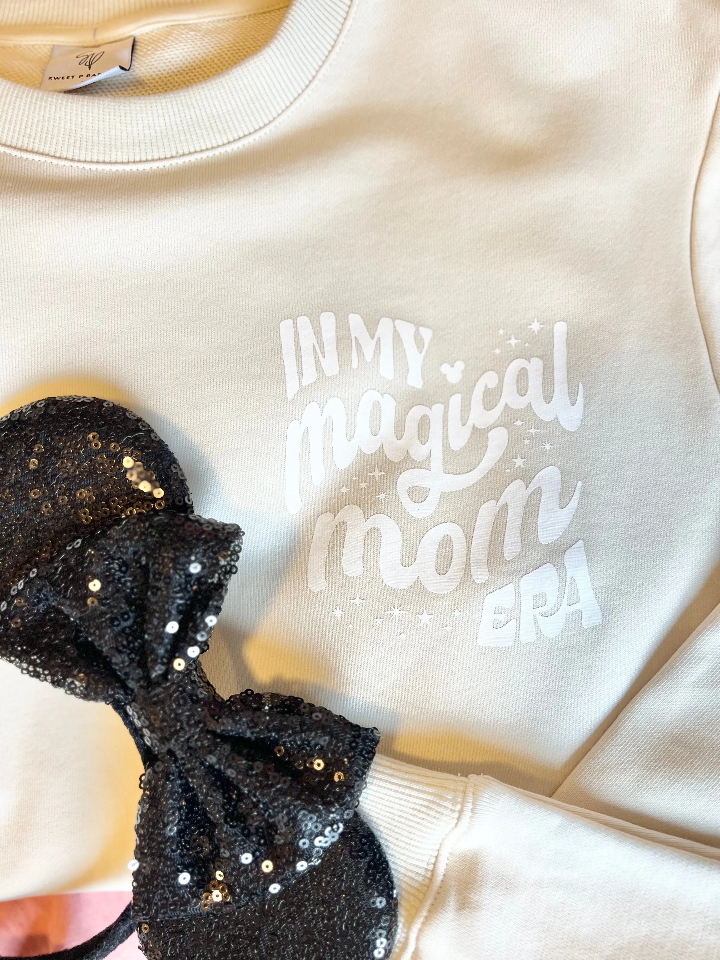 In Magical Mom Era Crewneck