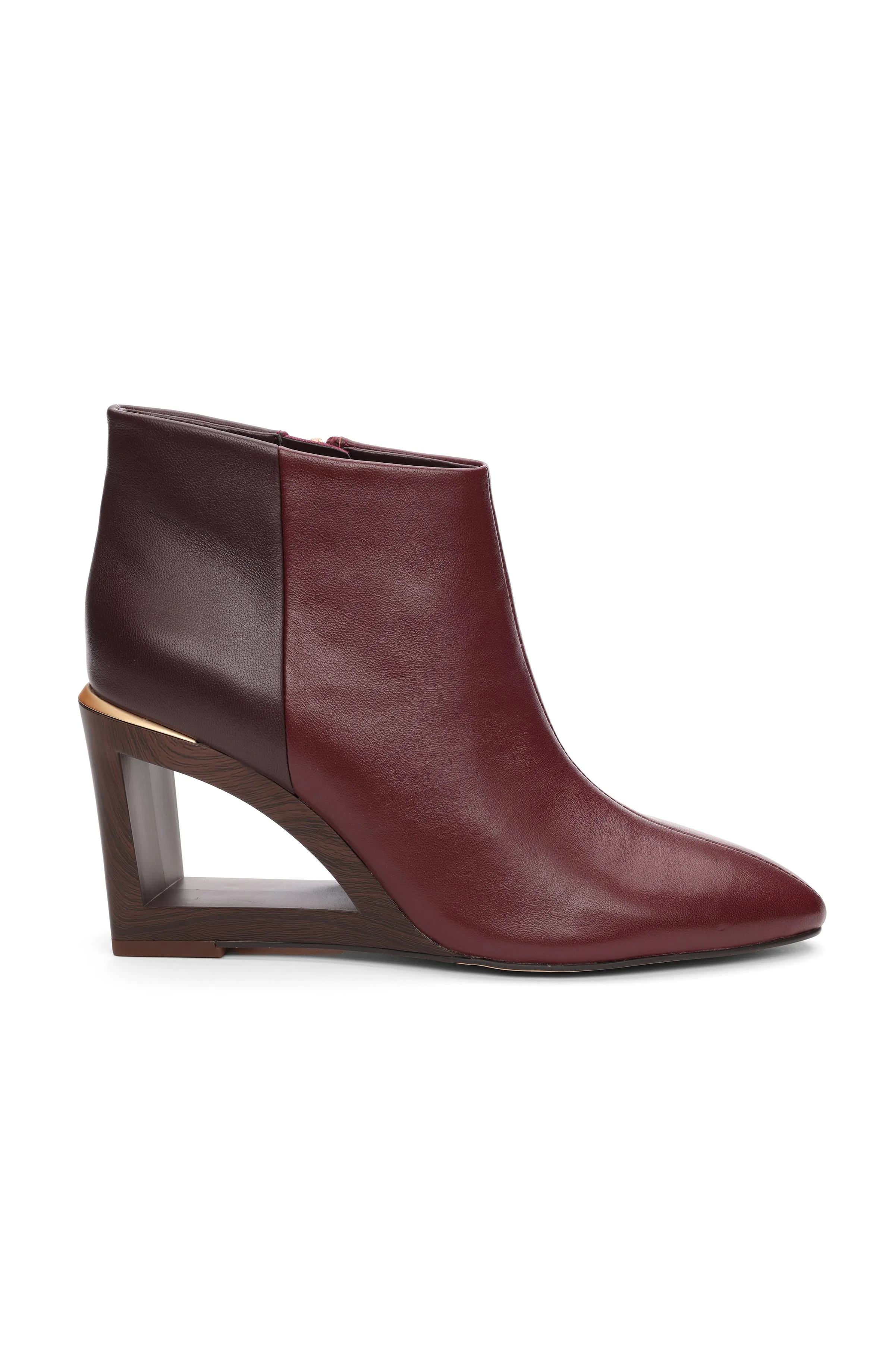 LAX BOOTIE WITH CHOP OUT WEDGE