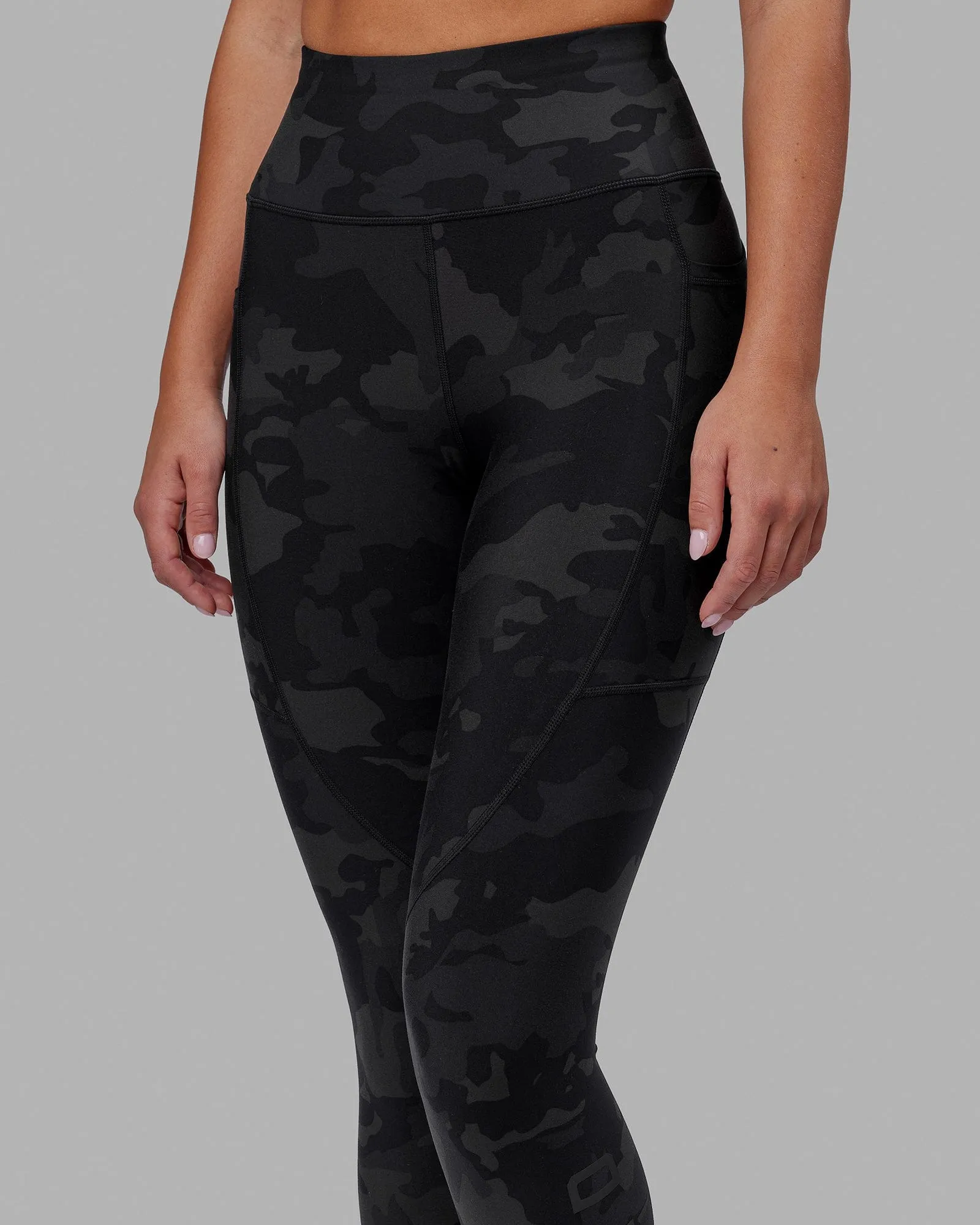 Rep 7/8 Length Leggings - Black Camo