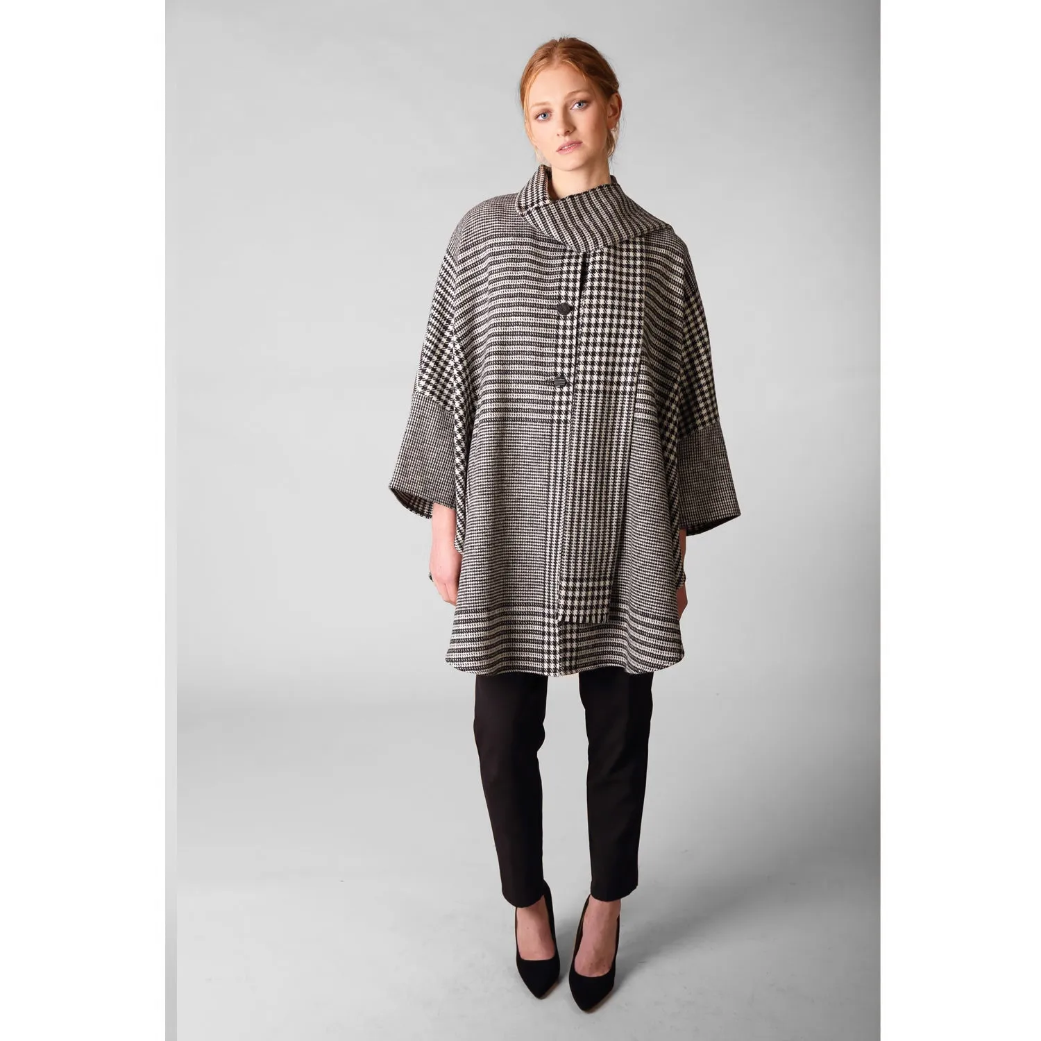 Roisin Cape, Heavy Black & White Houndstooth