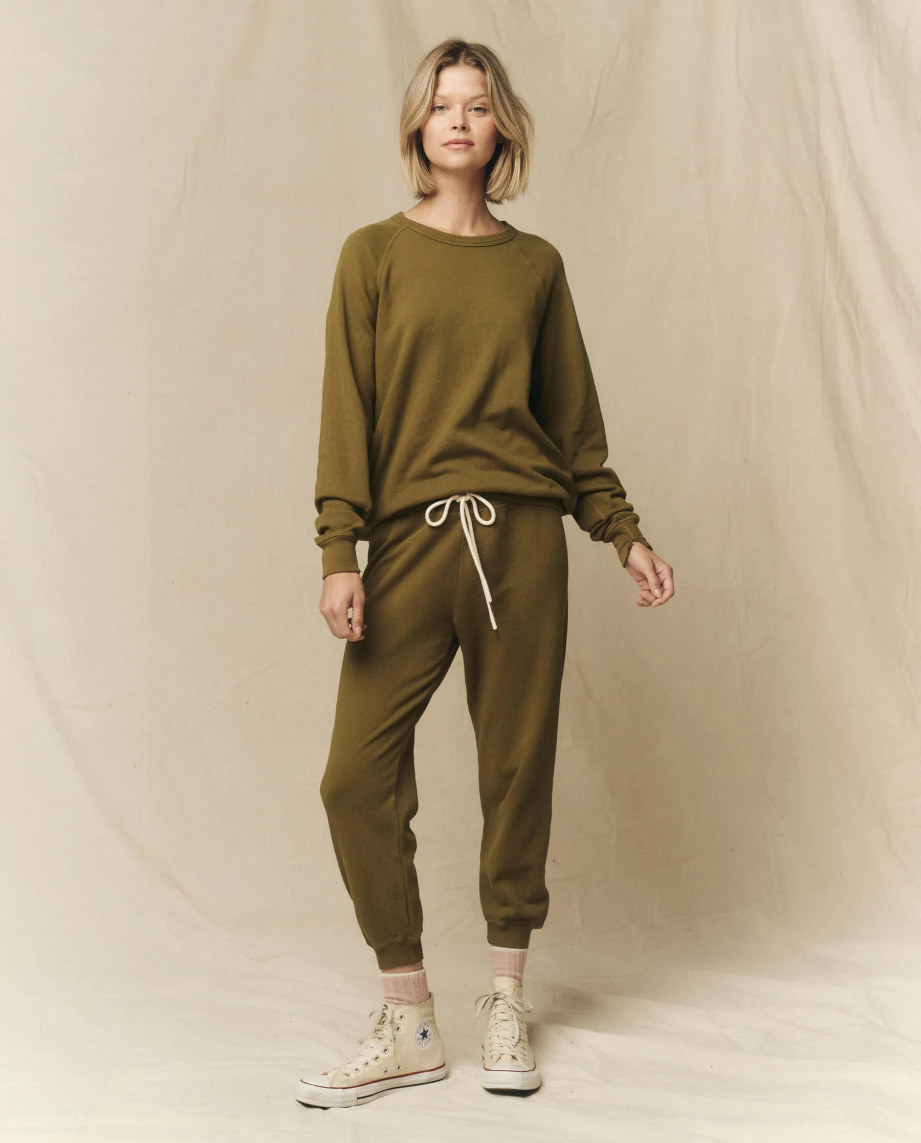 The Cropped Sweatpant. Solid -- Fir Green